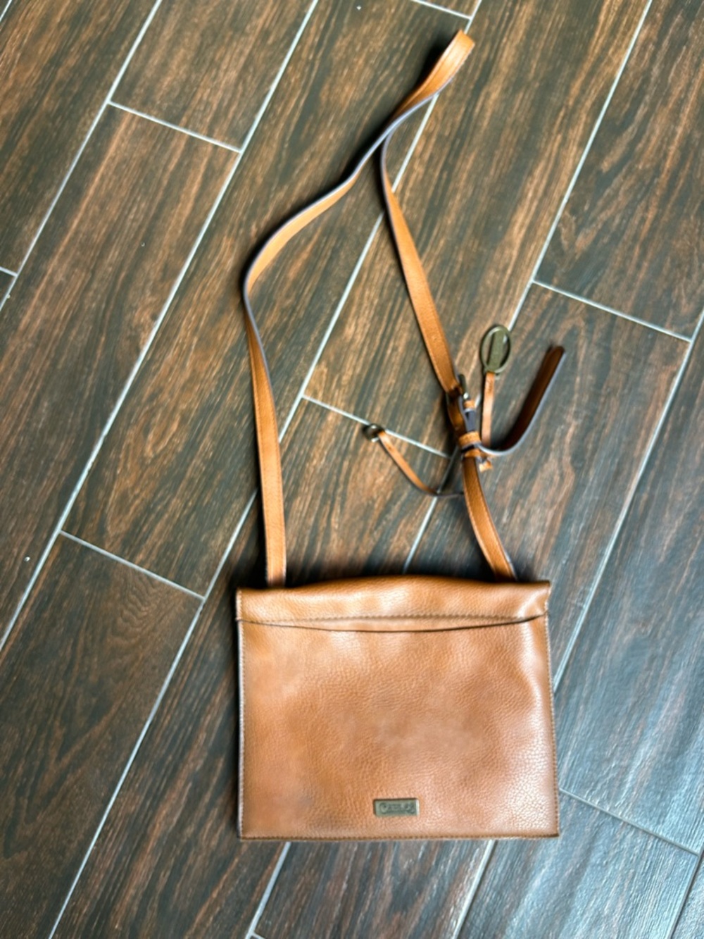 Carlos by Carlos Santana Leather Messenger Style Crossbody Bag in Light Brown